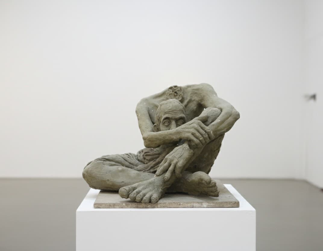 The Weight of the Head